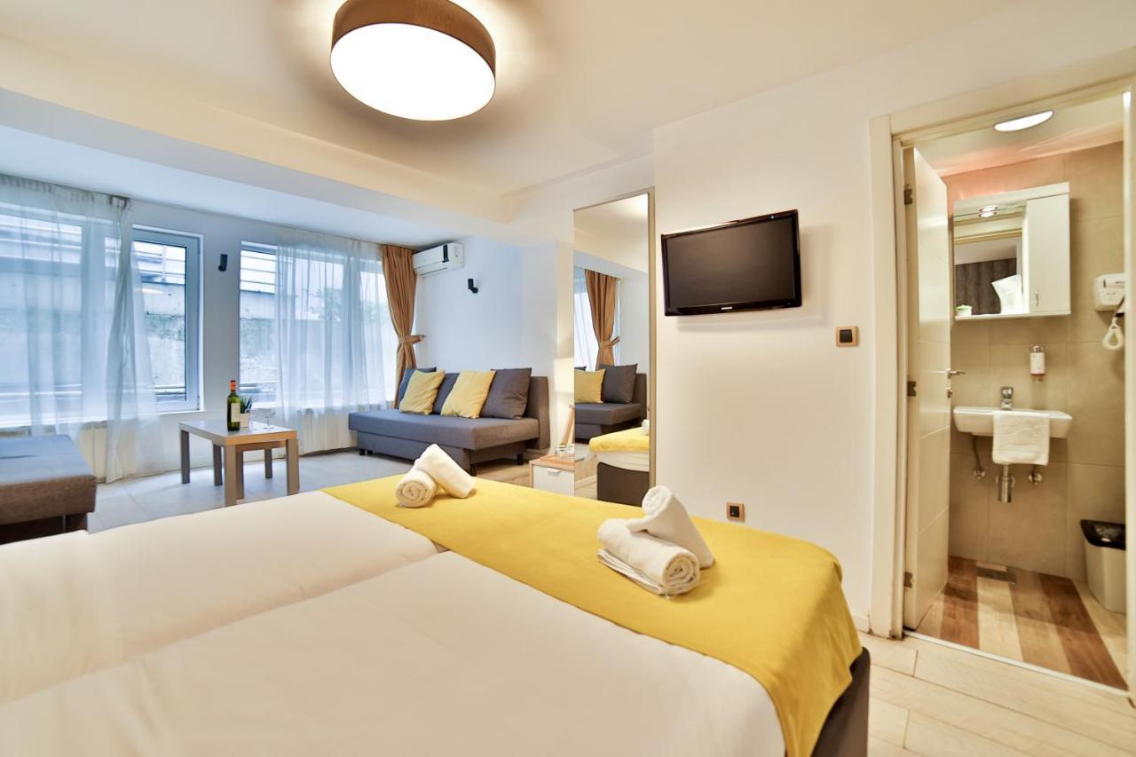 Garni House 46 Plus เบลเกรด ภายนอก รูปภาพ